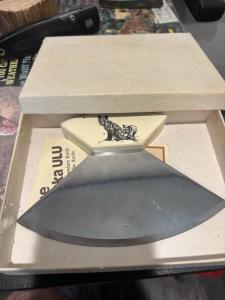 Alaska ULU Knife - Essential Kitchen Tool