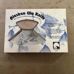 Alaskan Birch Ulu Knife with Stand
