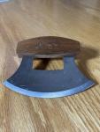 Alaska Ulu Knife with Walnut Grizzly Stand
