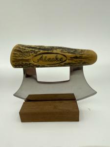 Alaska Ulu Knife: Eskimo Skinning & Pizza Cutter