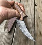 Damascus Steel Ulu Knife for Pizza Cutting