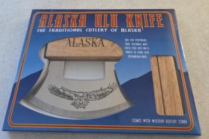 Alaska Ulu Knife with Wooden Stand and Blade