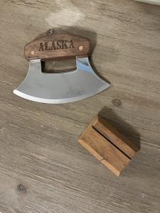 Traditional Stainless Steel Alaska Ulu Knife