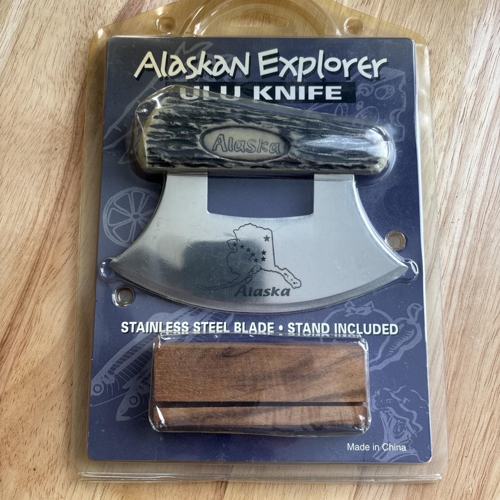 Alaskan Ulu Knife with Stand - Stainless Steel Blade