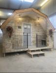 Spacious Glamping Chalet, 26ft x 13ft