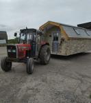 Spacious Glamping Chalet, 26ft x 13ft
