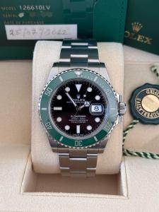 Rolex Submariner 41mm Starbucks Green Dial Watch