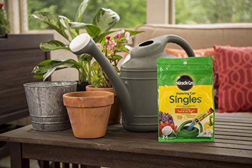 Miracle-Gro Watering Can Singles All Purpose Water Soluble Plant Food, Includes 24 Pre-Measured Packets