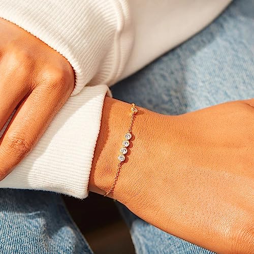 Elegant 18K Gold Moissanite Women's Bracelet