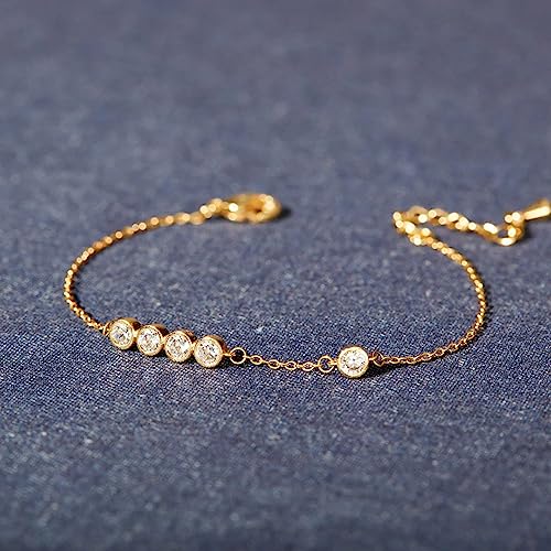 Elegant 18K Gold Moissanite Women's Bracelet