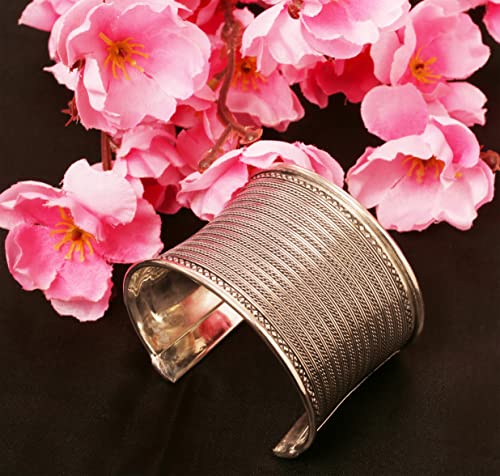 Exotic Silver Tone Hammered Wire Cuff Bracelet