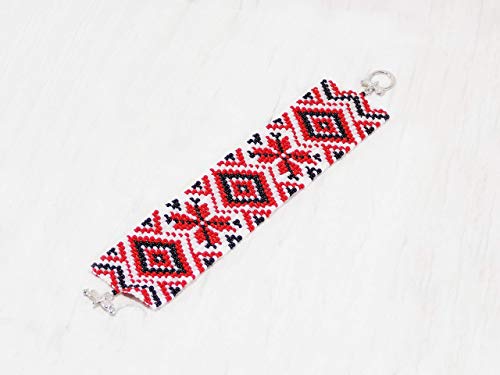 Handmade Geometric Beaded Moroccan Peyote Bracelet