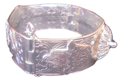 Artisan-Made Moroccan Bracelet for Stylish Elegance