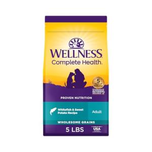 Wellness Complete Health Dry Dog Food with Grains, Natural Ingredients, Made in USA with Real Meat, All Breeds, For Adult Dogs (Whitefish & Sweet Potato, 5-Pound Bag)