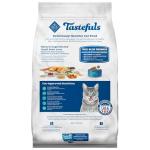 Blue Buffalo Tastefuls Natural Dry Food for Adult Indoor Cats, Salmon & Brown Rice Recipe, 3-lb. Resealable Bag