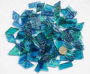 CHICSHIS 200g Transparent Mosaic Glass Tiles, Large Stained Glass Pieces for DIY Mosaic Craft Supplies, 4 Shapes Mosaic Glass Tiles for DIY Mosiac Present, Pond Water Blue