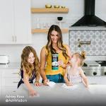 Weiman Granite Cleaner and Polish - 30 Wipes - For Granite Marble Soapstone Quartz Quartzite Slate Limestone Corian Laminate Tile Countertop and More (Pack of 1), Package May Vary