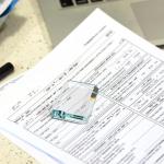 Nagpew 2 Pack Rectangle Paperweight, Clear Glass Letterweight, Transparent Decorative Block Tiles for Home Office Desktop Decor, Crafts, Projects, Ornaments, Books