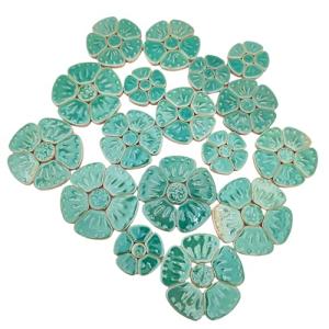 1.1 LB Random Flower Ceramic Mosaic Tiles for DIY Crafts,3 Size Flowers Mosaic Pieces for Artwork,Photo Frames,Cups,Flower Pots,Fish Tank,Vases,Make Stepping Stones (Cracked Ice Green)