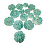 1.1 LB Random Flower Ceramic Mosaic Tiles for DIY Crafts,3 Size Flowers Mosaic Pieces for Artwork,Photo Frames,Cups,Flower Pots,Fish Tank,Vases,Make Stepping Stones (Cracked Ice Green)