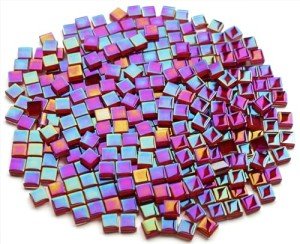 CHICSHIS 0.66lbs Ruby Red Iridescent Mosaic Tiles, 3/8" Square Glass Pieces With Smooth Edges, Ideal for Making Supplies, Small Colored Glass Tiles for DIY Coaster Projects