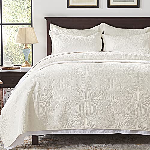Cream Embossed Queen Size Quilt Set
