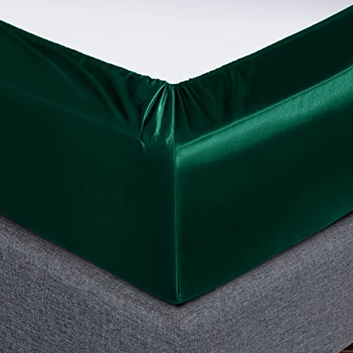 Luxurious 7-Piece Satin Queen Bed Set