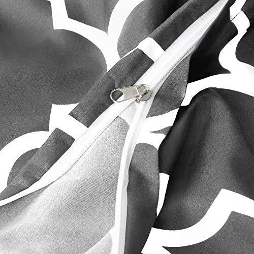 Quatrefoil Grey Duvet Cover Set with Pillow Shams