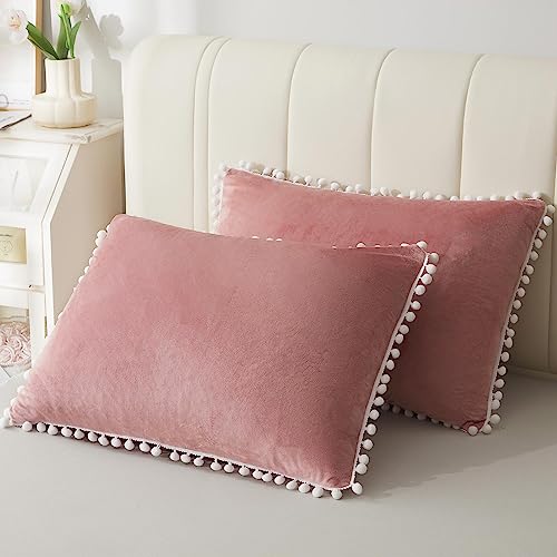 Luxury Velvet Pillowcases Set with Pompoms - Pink