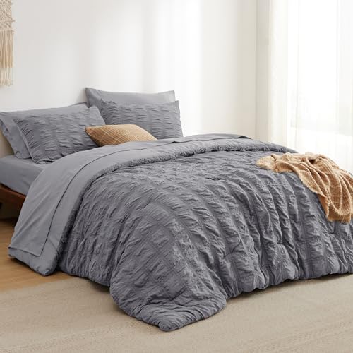 Plaid Grey Queen Bed in a Bag Set