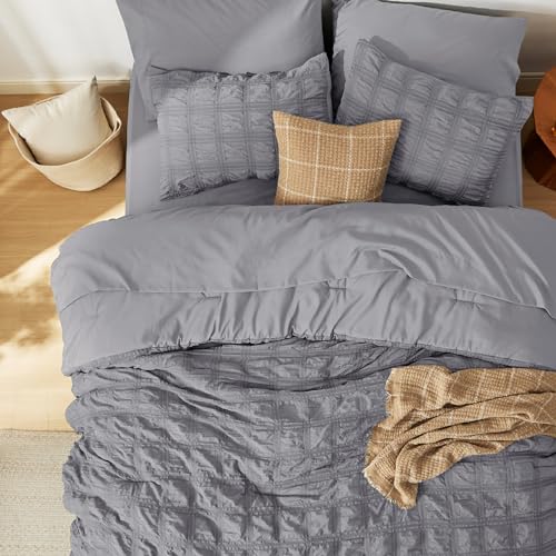 Plaid Grey Queen Bed in a Bag Set