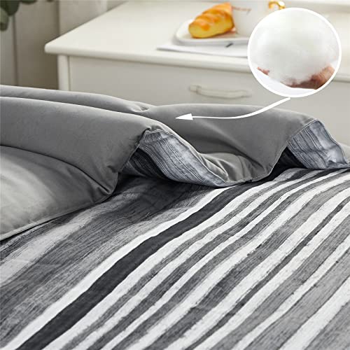 7-Piece Stripe Comforter Set - Full Size