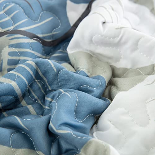 Elegant Blue Floral King Quilt Set with Shams