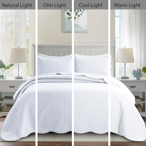 White Reversible Queen Quilt Bedding Set with Shams
