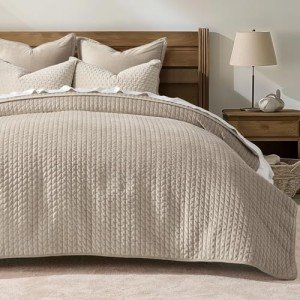 Luxury Velvet King Size Quilt Set - 3 Pieces