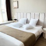 6 Pack Luxury 18"x18" Soft White Pillow Inserts