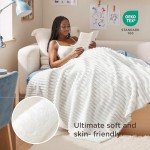 Bedsure White Fleece Throw Blanket – 50x60 Inches