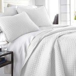 Bright White King Quilt Set with 2 Shams