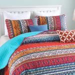 Bohemian Queen Quilt Set with Striped Design