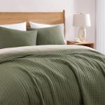 Olive Green Queen Quilt Set with Pillow Shams