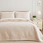 Lightweight Queen Quilt Set with Leaf Pattern