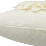 OiseauVoler 3D Sunflower Handmade Throw Pillow Covers Decorative Floral Pillowcases Cushion Covers for Couch Living Room Home Decor Creamy White 18x18 Inches