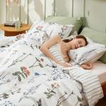Bedsure Comforter Set King Size - Cute Floral Bedding Comforter Set, 3 Pieces, 1 Soft Reversible Coconut White Botanical Flowers Comforter and Pillow Shams