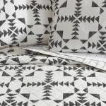 Eddie Bauer - Queen Quilt Set, Reversible Cotton Bedding with Matching Shams, Luxurious Bedding Set (Arrowhead Charcoal, 3 pcs, Queen)