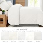 Exclusivo Mezcla King Quilt Set- White Quilts Bedding Set with 2 Pillow Shams, Modern King Bedspread with Striped Pattern, Soft Lightweight Bedspreads Coverlets for All Seasons