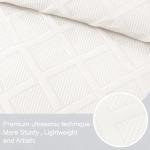 Exclusivo Mezcla King Quilt Set- White Quilts Bedding Set with 2 Pillow Shams, Modern King Bedspread with Striped Pattern, Soft Lightweight Bedspreads Coverlets for All Seasons