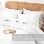 Davulos King Quilt Bedding Set,White Ultrasonic King/Cal King Quilt Set Reversible Microfiber Bedspread,Lightweight Soft Modern Geometric Coverlet Set for All Seasons(1 Quilt,2 Pillow Shams)