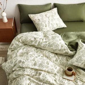 Wake In Cloud - Floral Duvet Cover Set, Botanical Vintage Flower Coquette Cottagecore Aesthetic for Women Teen Girls, Soft Lightweight Bedding, 3-Piece, Olive Green, Queen Size