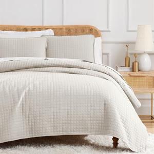 Full/Queen Microfiber Quilt Bedding Set with Shams