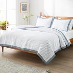 Bedsure White Lightweight Queen Bedspread Set